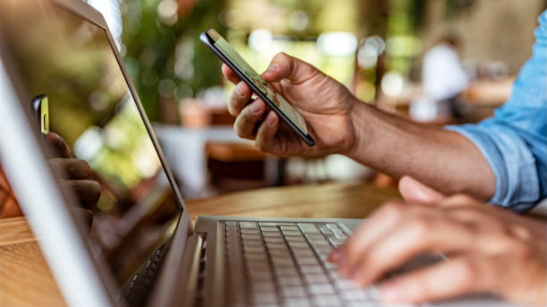 Hacienda lo confirma: ésta es la cantidad exacta que puedes darle a un familiar sin tener que pagar impuestos