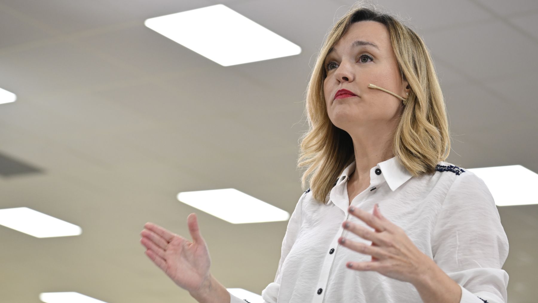 El incomprensible discurso de Alegría en Aragón: Basta de Azcón, su Presidencia se ha basado en el diálogo