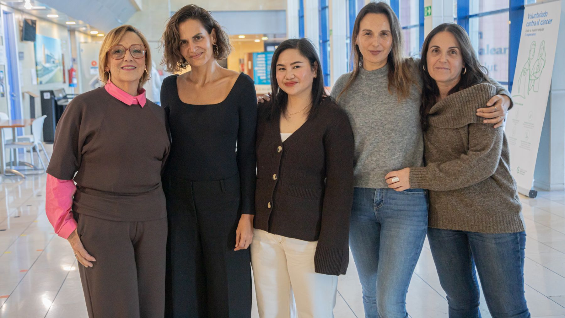 Mujeres con cáncer de mama cruzan la Serra de Mallorca para enseñar a afrontar el miedo y la enfermedad