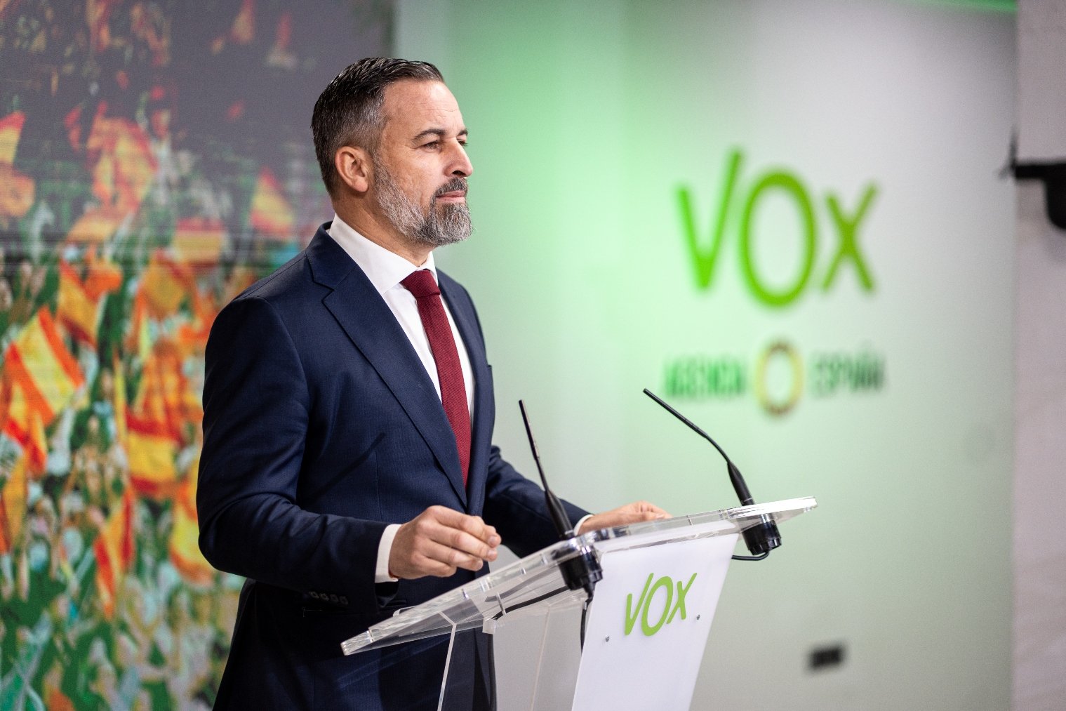 Abascal no descarta pedir que Vox entre en el Gobierno de Extremadura