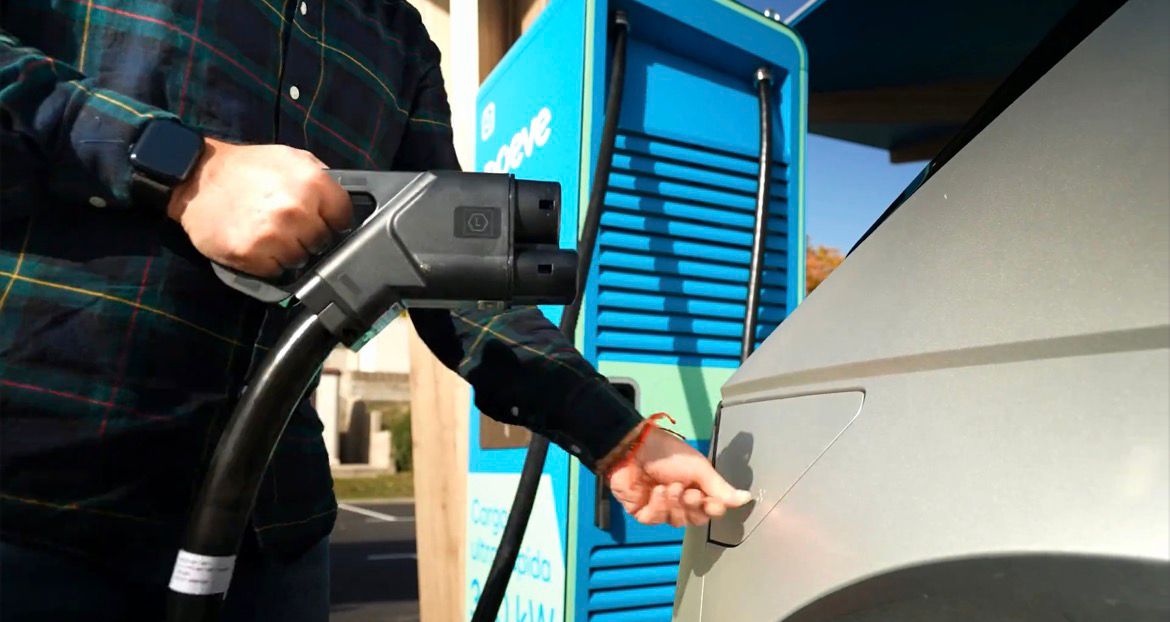 Moeve da la bienvenida a 2026 con 500 estaciones de servicio transformadas de su red de España y Portugal