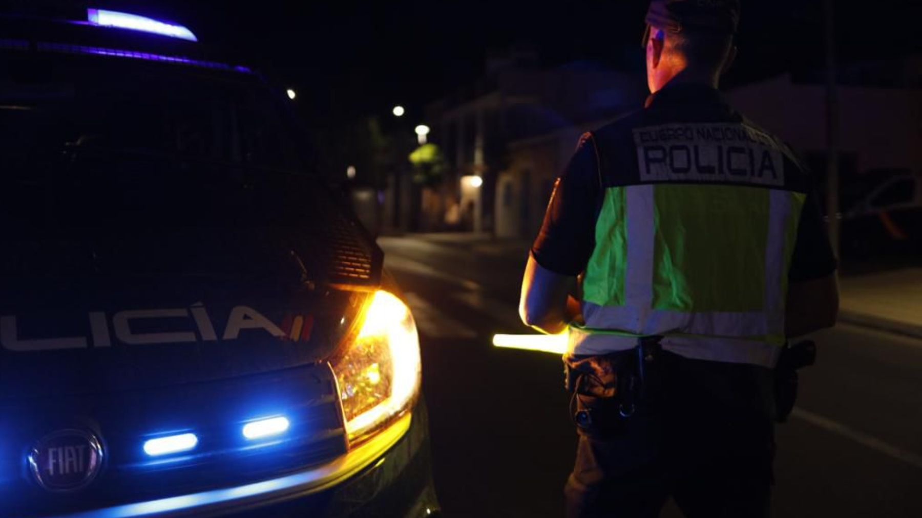 Una peligrosa anciana al volante siembra el caos en Palma y acaba detenida tras morder a un agente