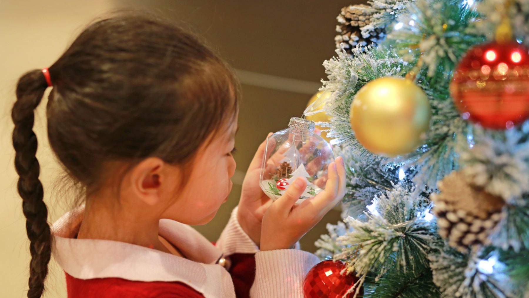 Éstas son las recomendaciones de los pediatras para que los niños pasen unas navidades seguras