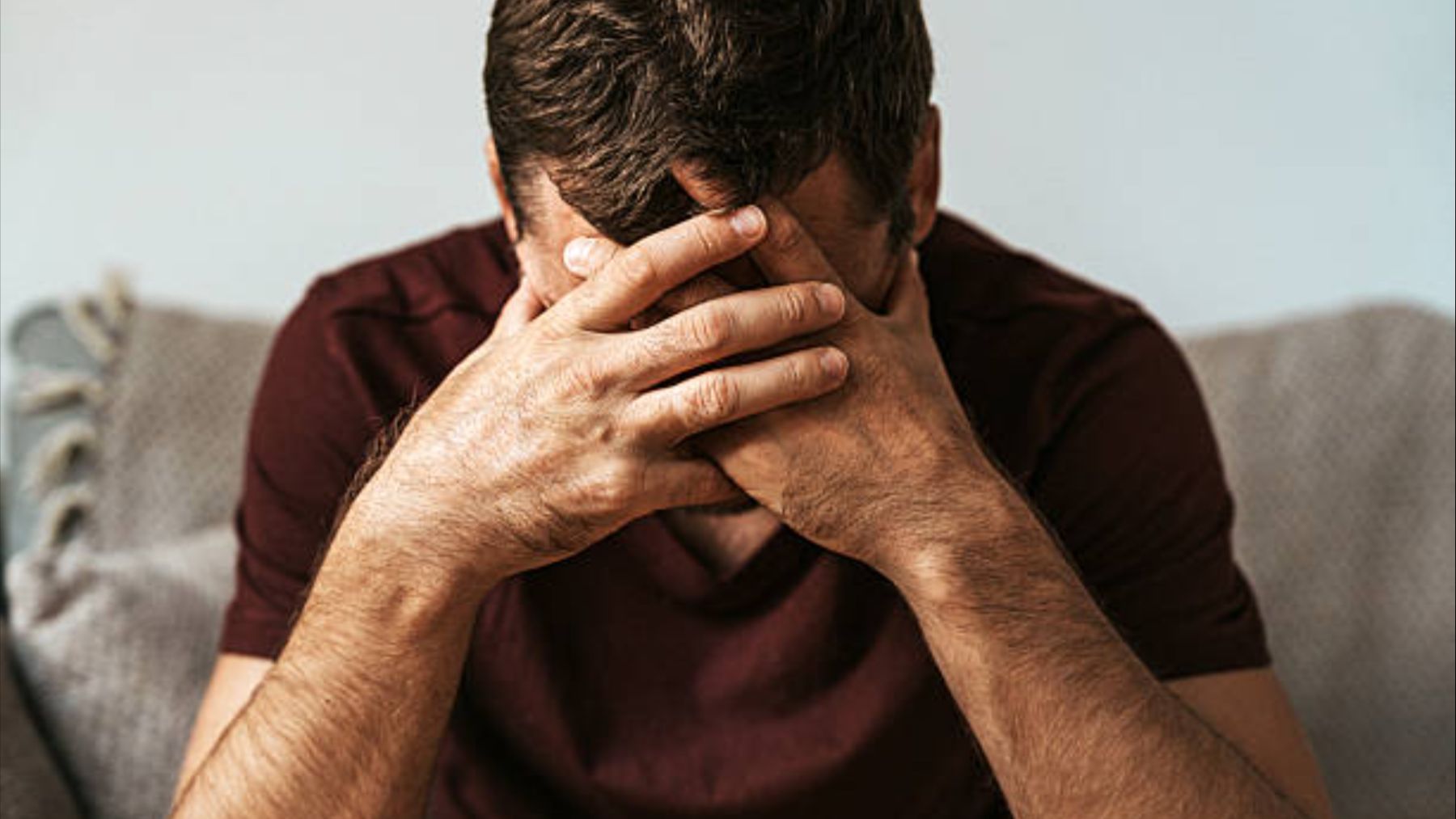 La nueva epidemia silenciosa que crece en España y no es el covid: los médicos ya alertan de su impacto laboral