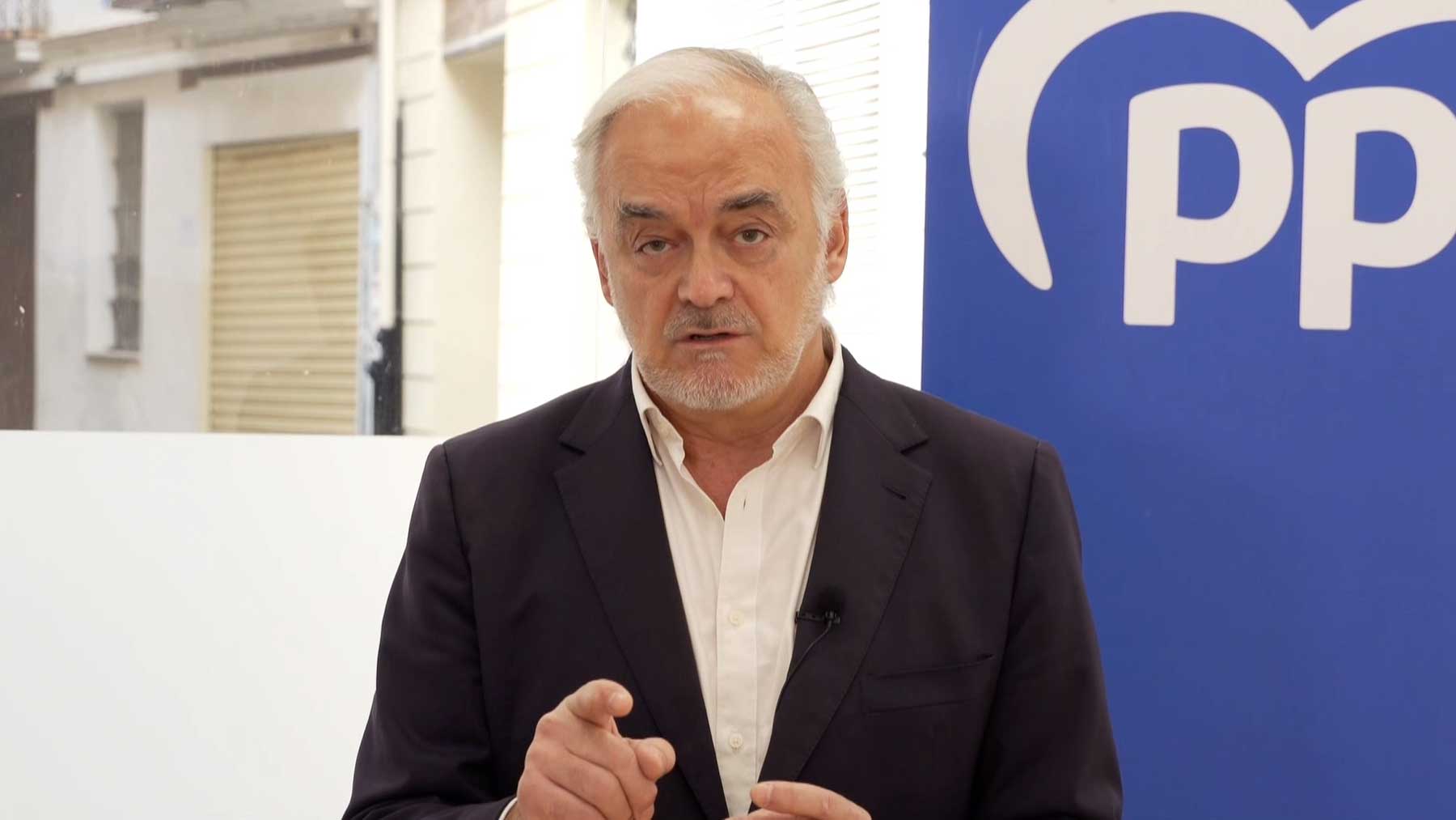 El PP acusa al Gobierno de embolsarse 300 millones con la imposición de la baliza V16 que no exige la UE