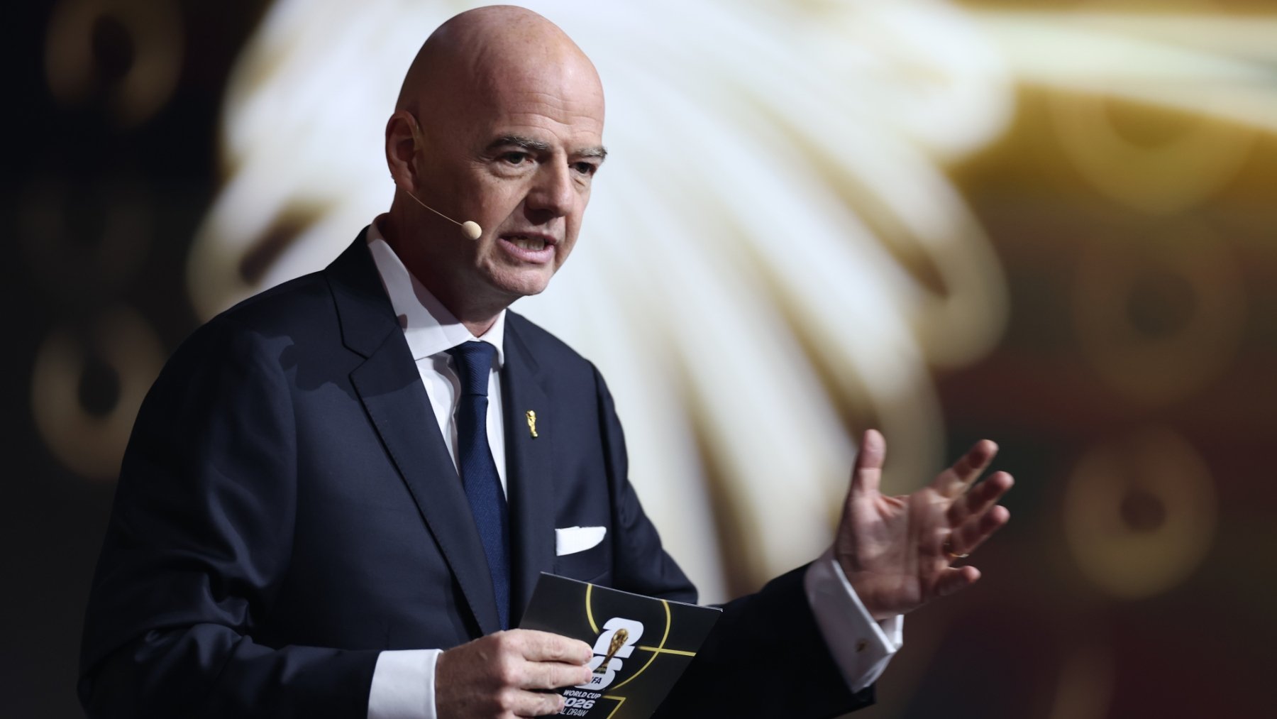 Infantino promulga una serie de propuestas para cambiar las normas del fútbol