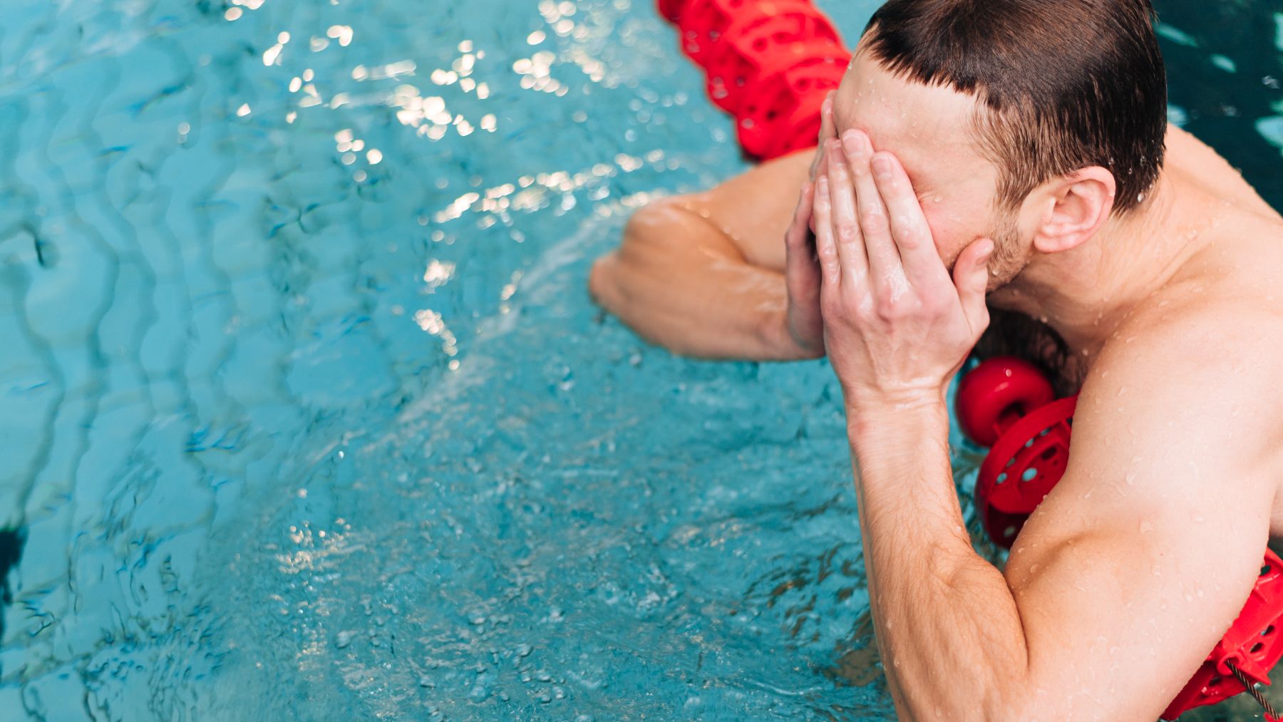 Un hombre pasa casi 30 minutos haciendo apnea y nadie da crédito a lo que dice cuando acaba: Todo se volvió...