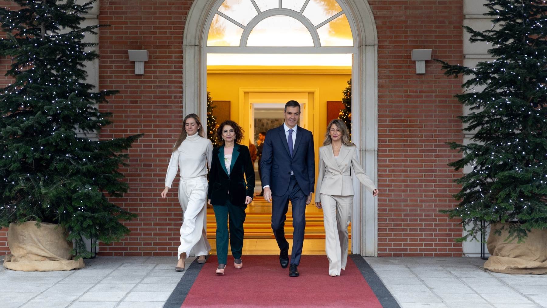 Hacienda y el Gobierno olvidan su deber constitucional y prorrogan por tercera los presupuestos de 2023