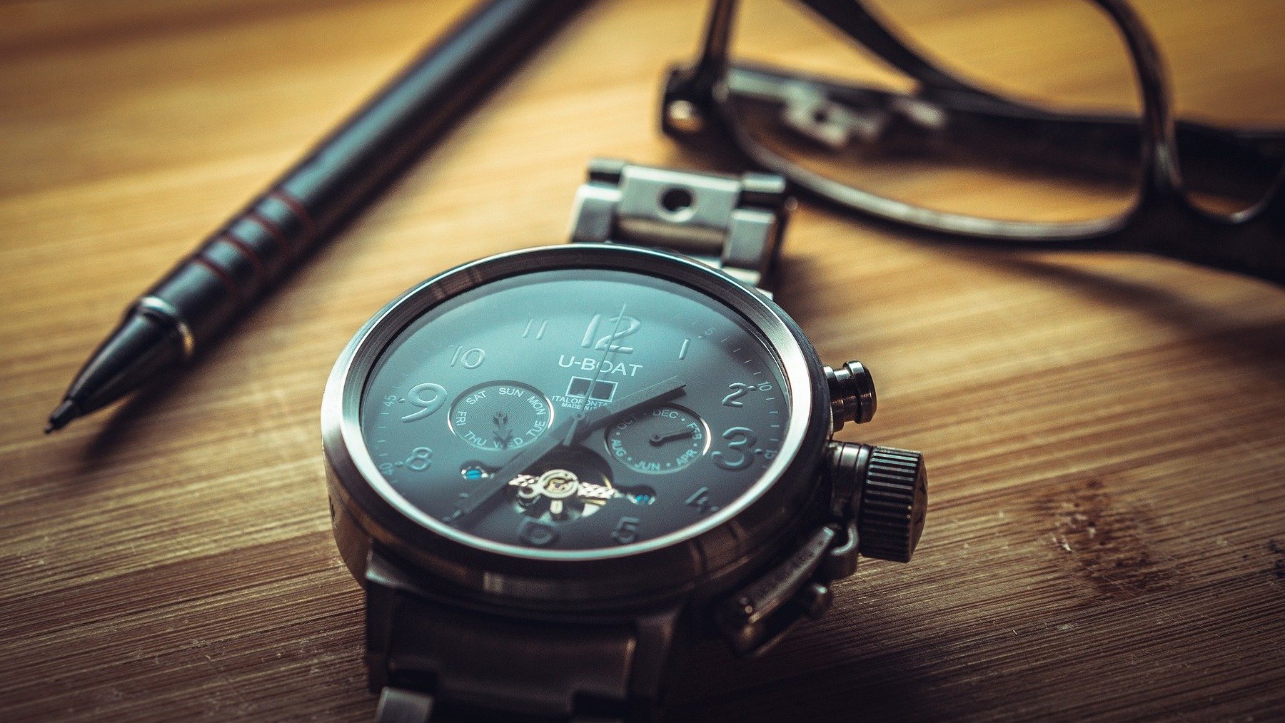 ¿Cómo se escribe en español, enseguida o en seguida? Vas a quedarte perplejo con la respuesta de la RAE