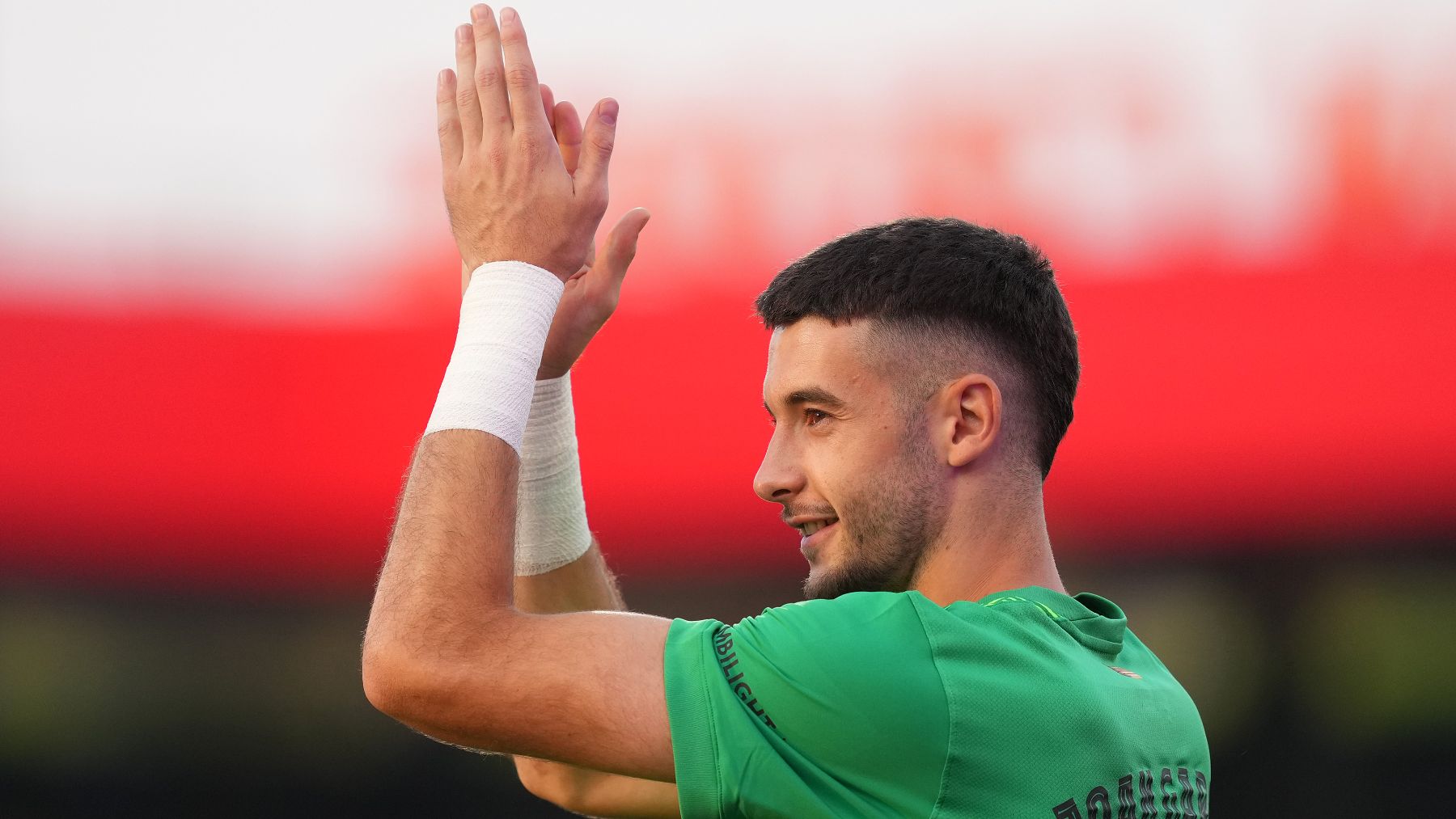 Joan García va en son de paz al derbi: no entrará en provocaciones con la afición del Espanyol