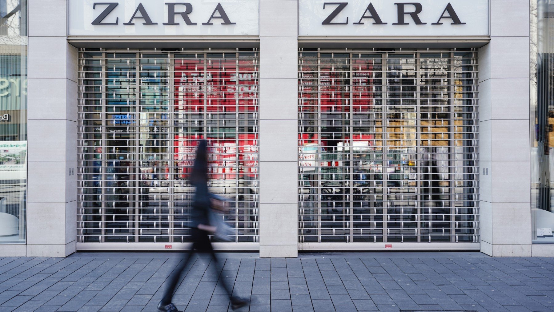 A qué hora empiezan las rebajas en Inditex, Mango y El Corte Inglés: horario de los descuentos en APP, Web y tiendas