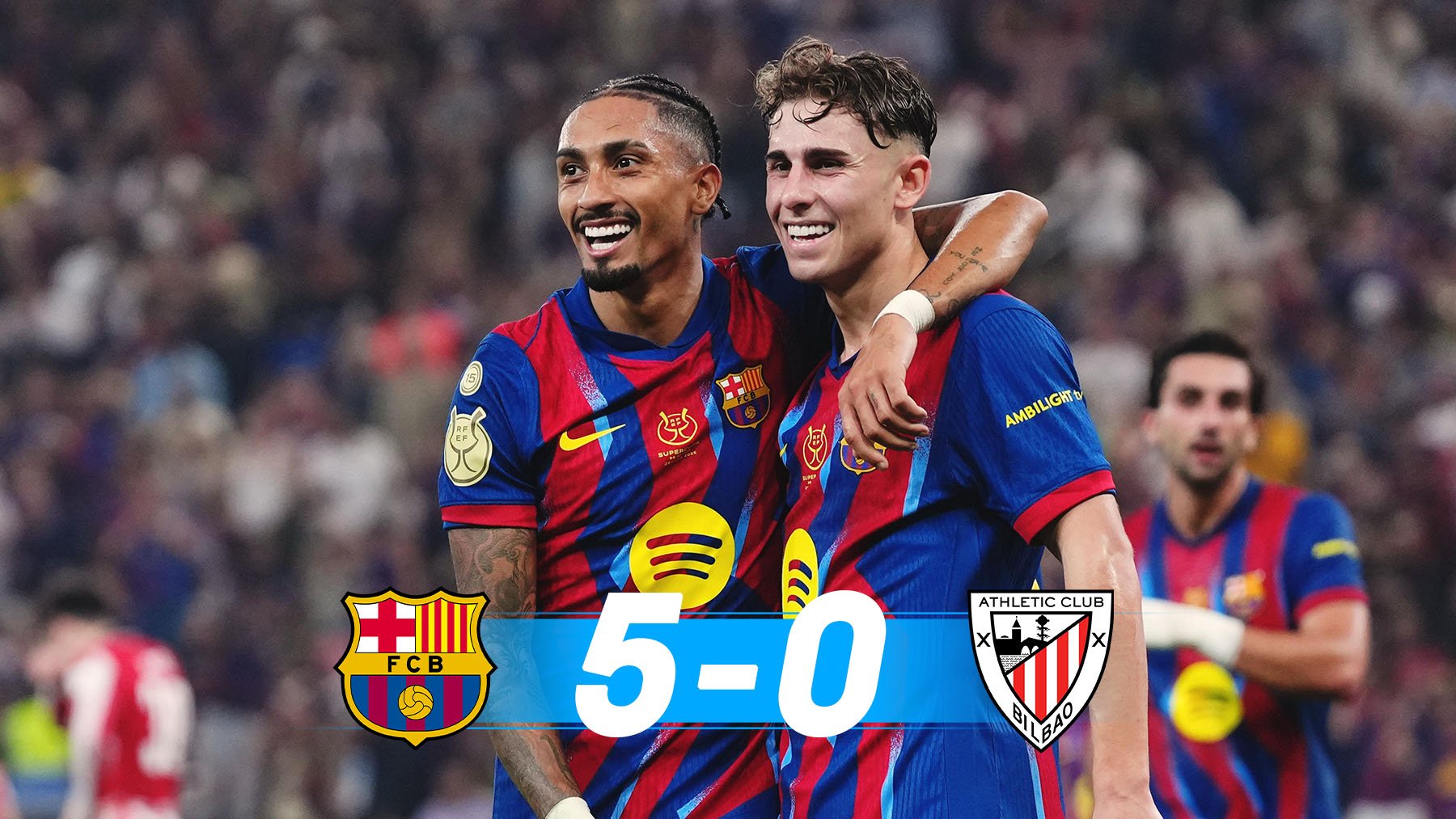 Raphinha y Fermín celebran un gol.