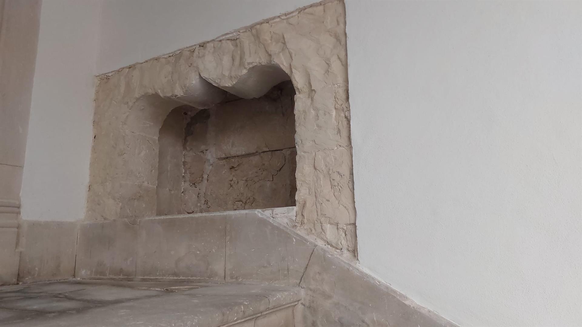 Descubren una puerta medieval en las obras de rehabilitación de Can Bordils, en Palma