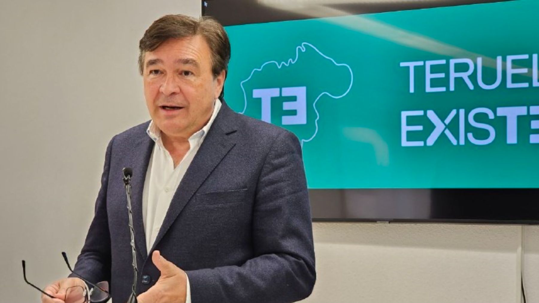 Teruel Existe gira a la izquierda: ficha a un afín de Ada Colau para competir con Podemos y el PSOE