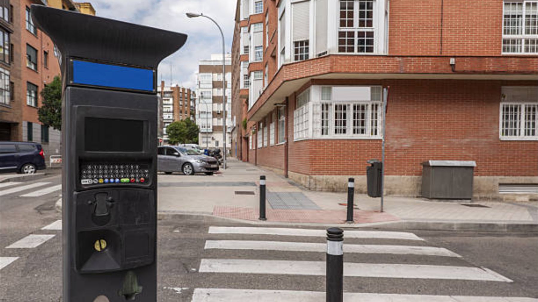 Giro en la zona SER de Madrid: llega la nueva función de desaparcar para ahorrar un pastizal en 2026