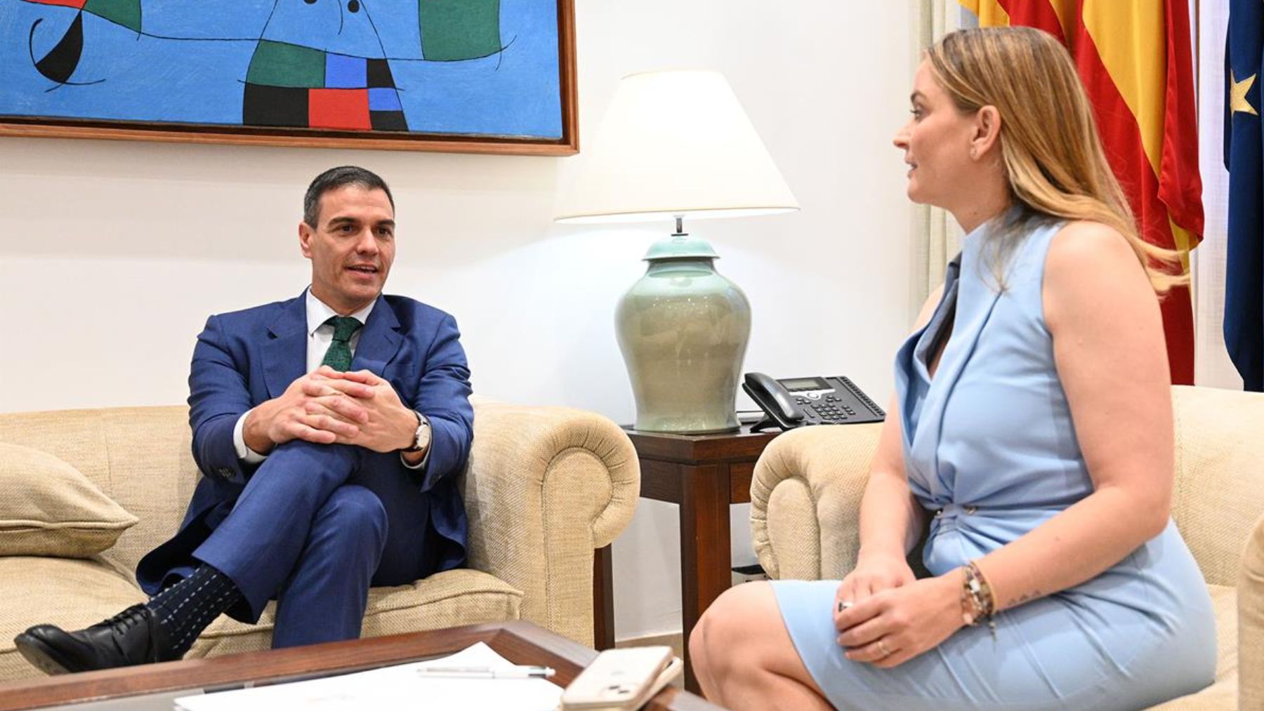 Pedro Sánchez en su última visita a Marga Prohens en el Consolat.