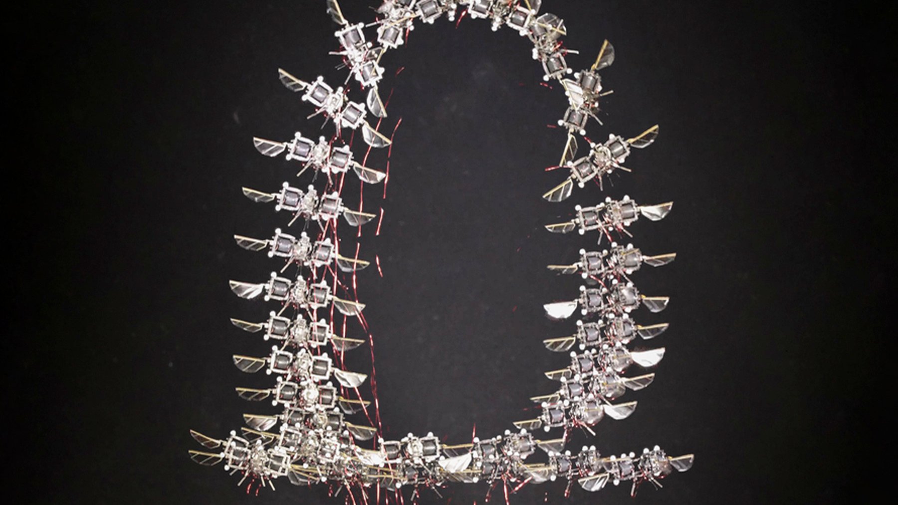 La ciencia celebra un hito asombroso: logran construir un minúsculo robot que vuela tan rápido como un abejorro