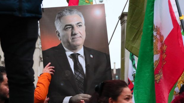 Reza Pahlavi, qui&eacute;n es, Ir&aacute;n, heredero, r&eacute;gimen ayatol&aacute;s