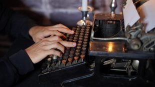 Por qué 'asín' aparece en el diccionario de la RAE, asín en el diccionario de la lengua española, asín o así según la RAE.