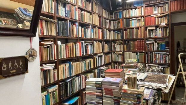 Imagen del interior de El Bazar del Libro.