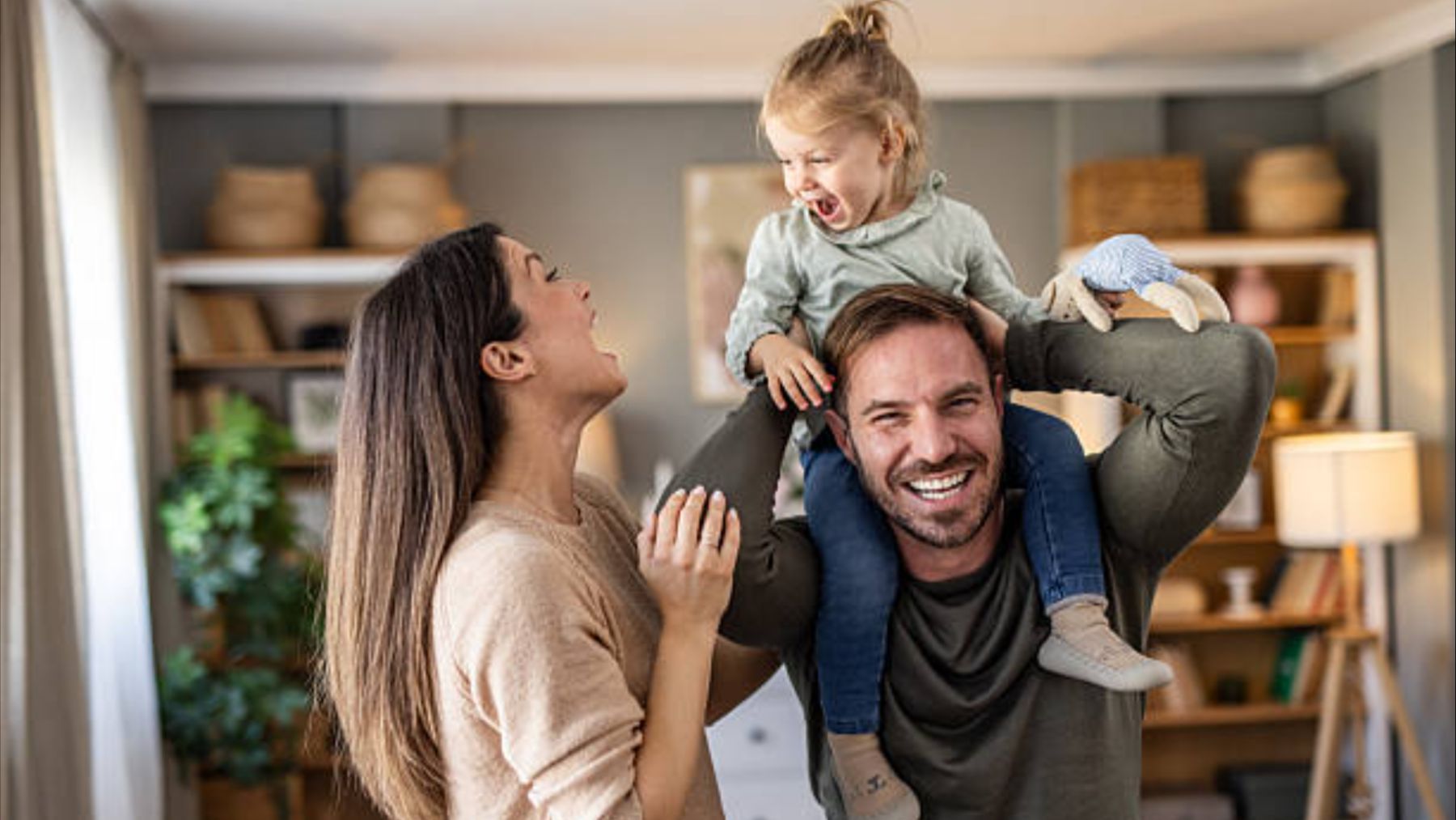 Buenas noticias para los padres madrileños: la ayuda de casi 2.000 euros para pagar la escuela en la Comunidad de Madrid