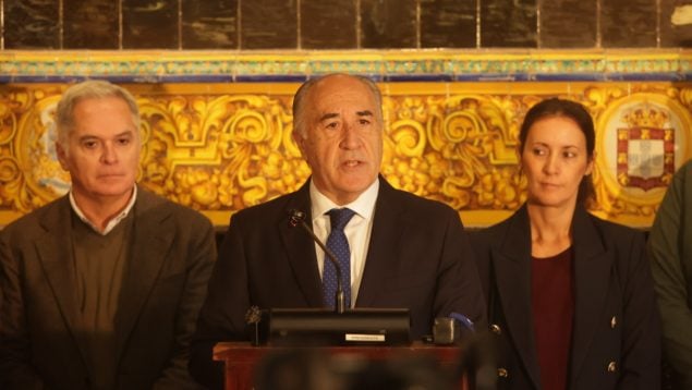 Landaluce no volverá al PP «de momento» y anuncia acciones judiciales contra Montero por difamarlo