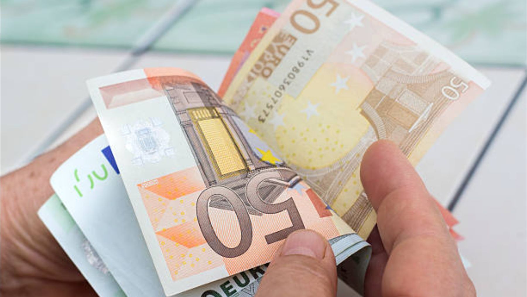 Giro en el SMI en 2026: esto es lo que vas a cobrar tras la subida y cuándo vas a ver el aumento en tu nómina