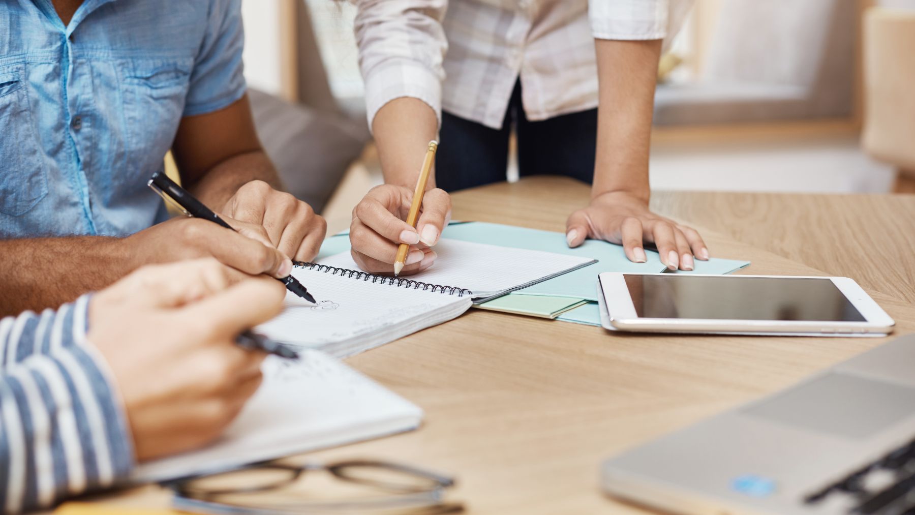 Sueldos de 50.000 euros y teletrabajo: las ofertas de empleo del SEPE que no podrás rechazar