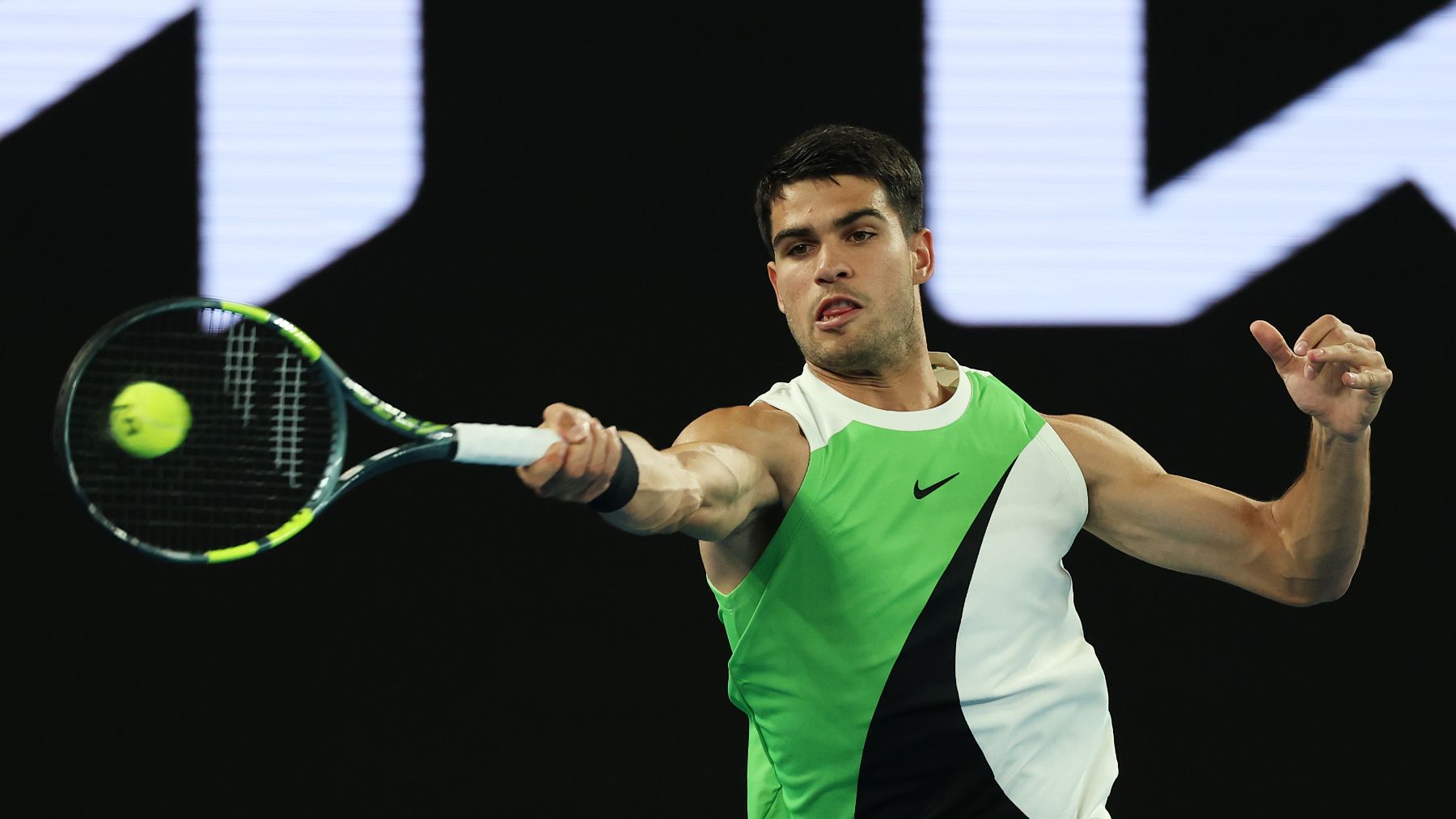 Carlos Alcaraz – Adam Walton en directo hoy | Dónde ver, en qué canal online gratis y última hora del partido del Open de Australia