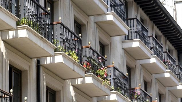 De 780 a 1.750 euros: los extranjeros pijos aterrizan en Baleares y los vecinos se quedan sin casa