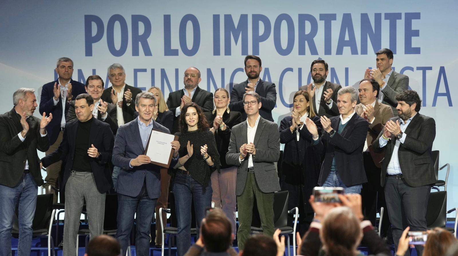 El PP presenta un modelo de financiación de 19 medidas contra el acuerdo sellado entre Sánchez y ERC