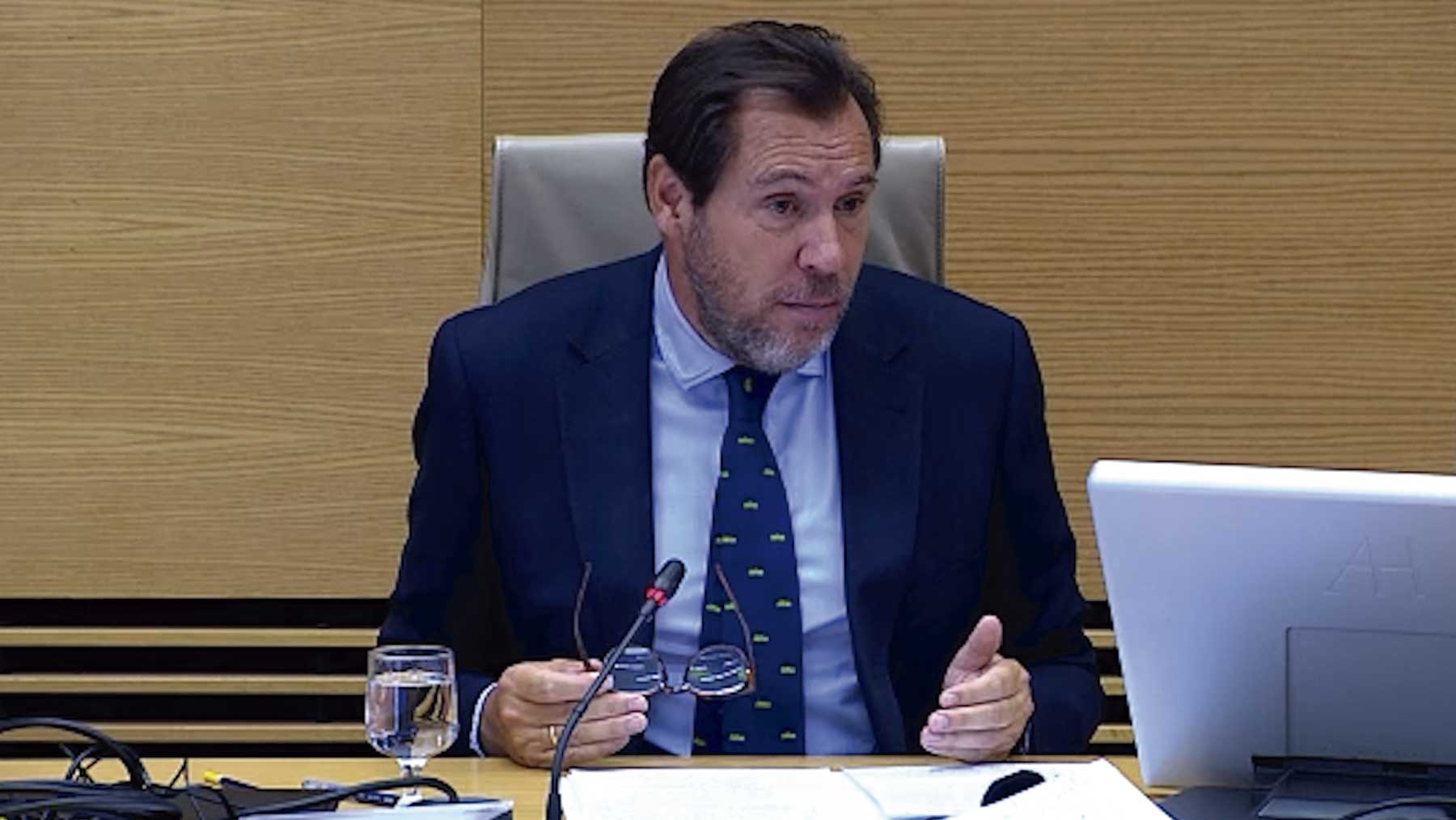 Puente presumió en septiembre de renovar la vía de Adamuz sin cortar el tráfico pese a las incidencias