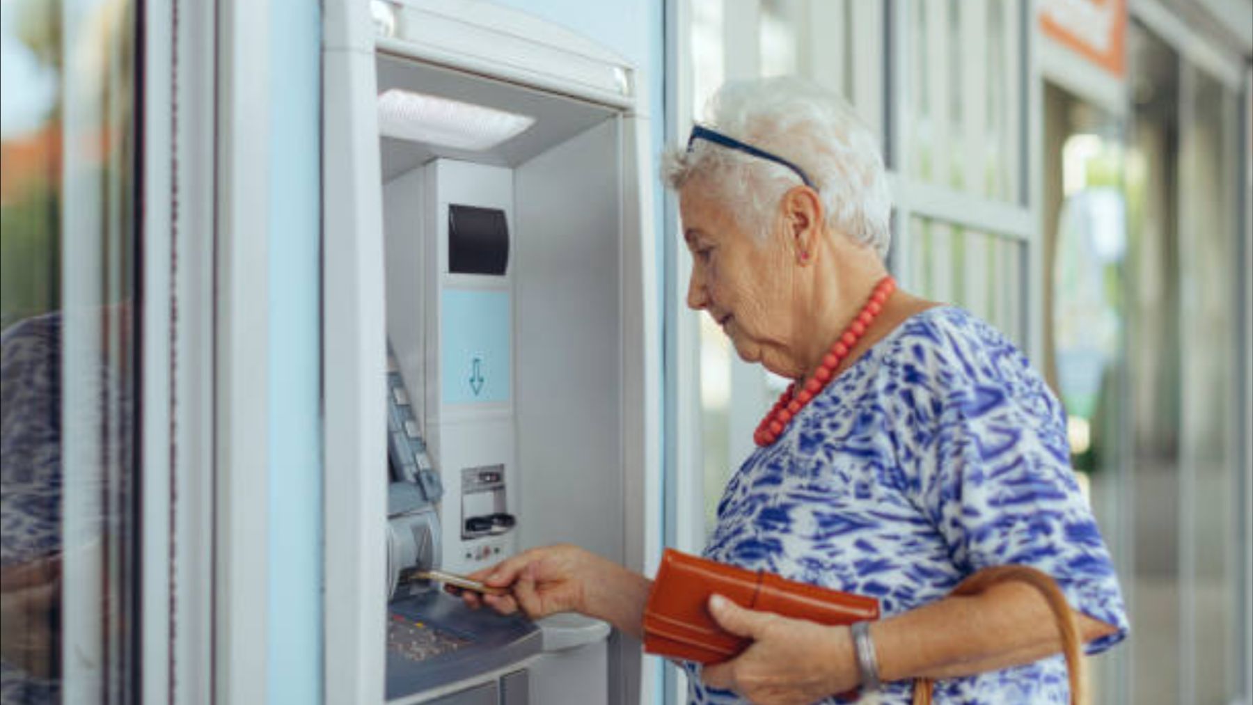 El banco que nadie esperaba adelanta el pago de pensiones: así queda el calendario anticipado de 2026
