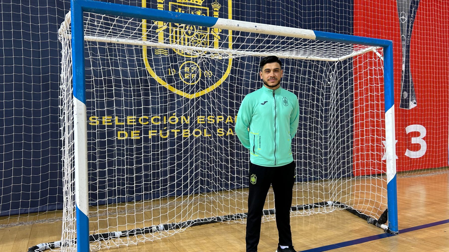 La promesa de Cortés a OKDIARIO si gana el Europeo con España: ¡Me tinto el pelo de blanco!