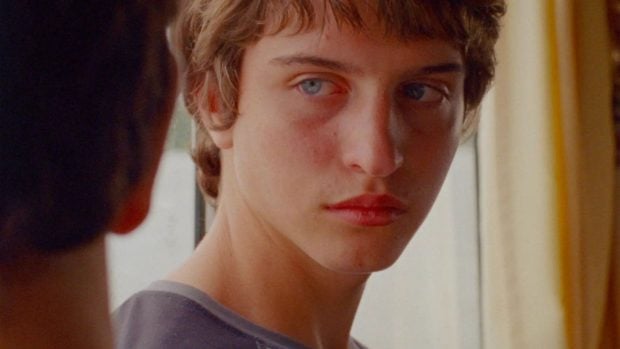 Extraño río streaming