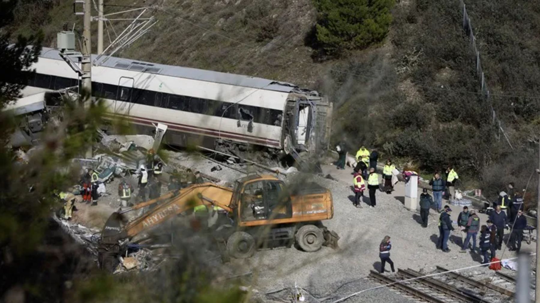 Dos trenes que pasaron antes del Iryo también tienen marcas de la vía rota en sus ruedas