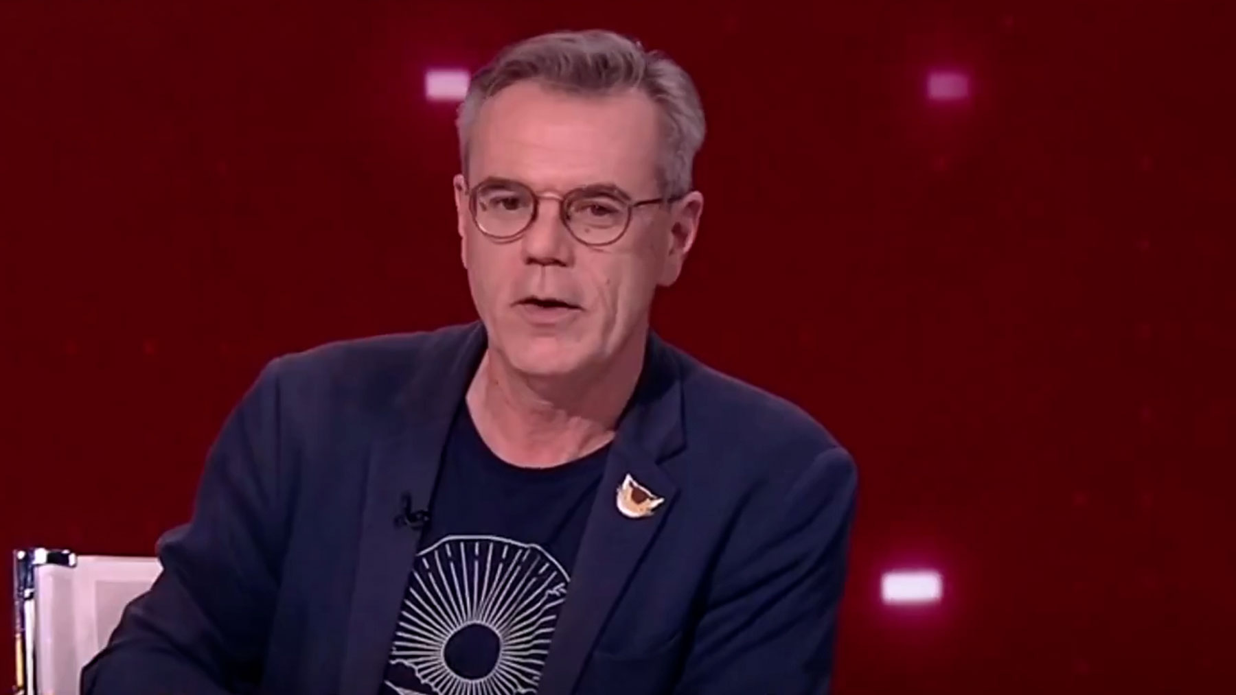 Vallín, el periodista de cámara de Pablo Iglesias, culpa del accidente de Roalies al cambio climático