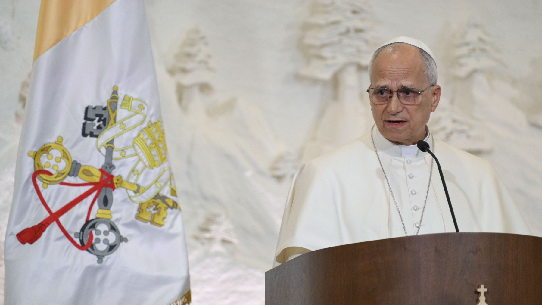 Trump invita al Papa León XIV a la Junta de Paz en Gaza: el Vaticano estudia la propuesta