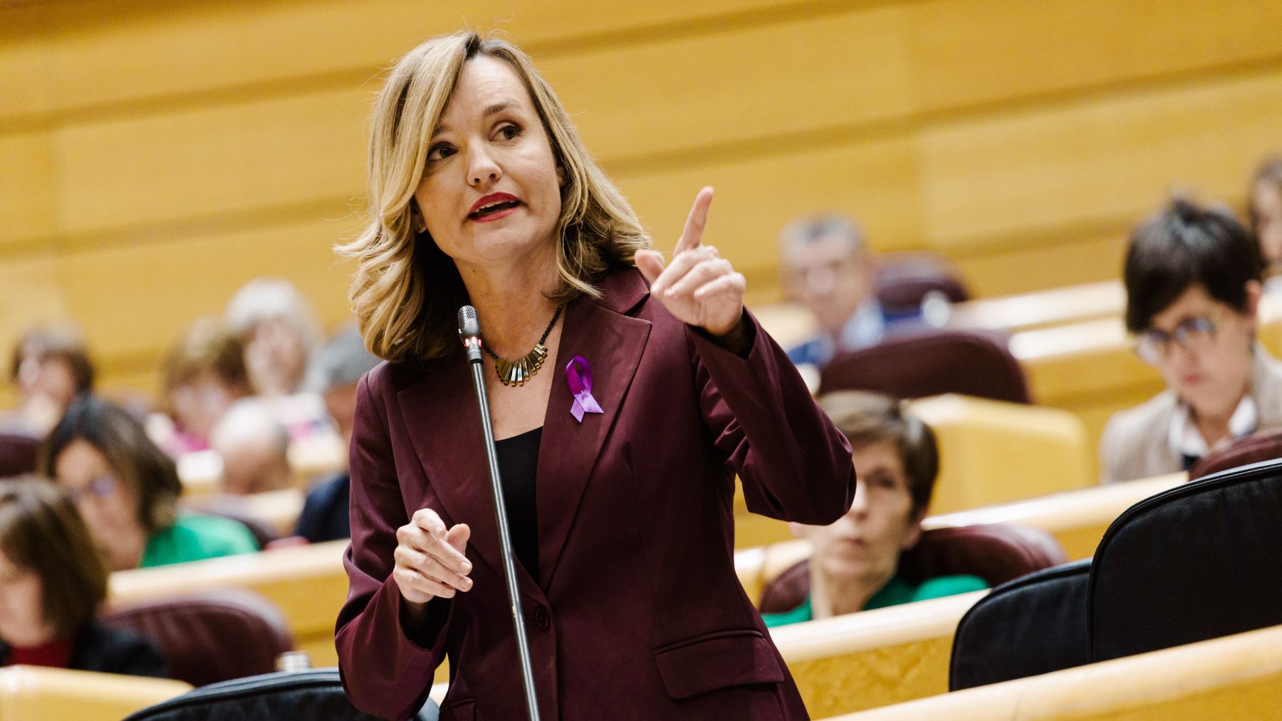 Pilar Alegría decepcionó al mundo educativo pero durmió en el Parador el día de la juerga de Ábalos