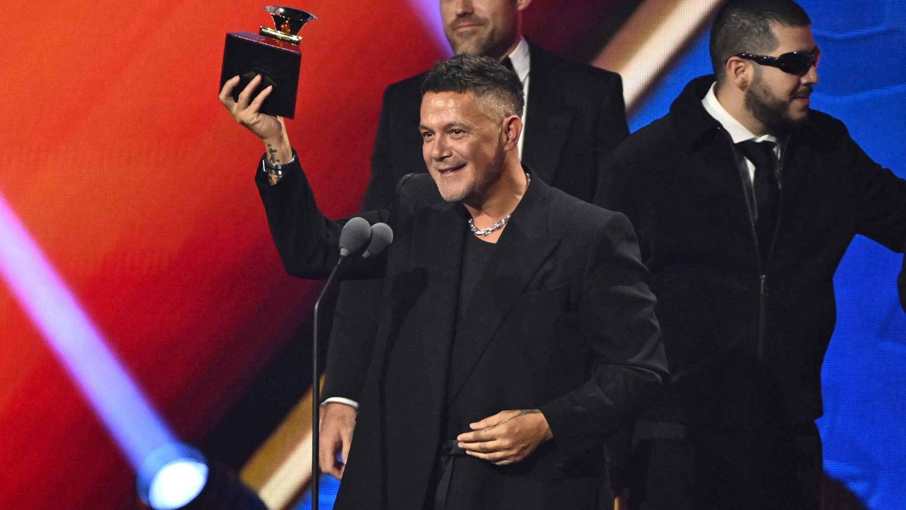 Estos son todos los españoles que han ganado un Grammy alguna vez