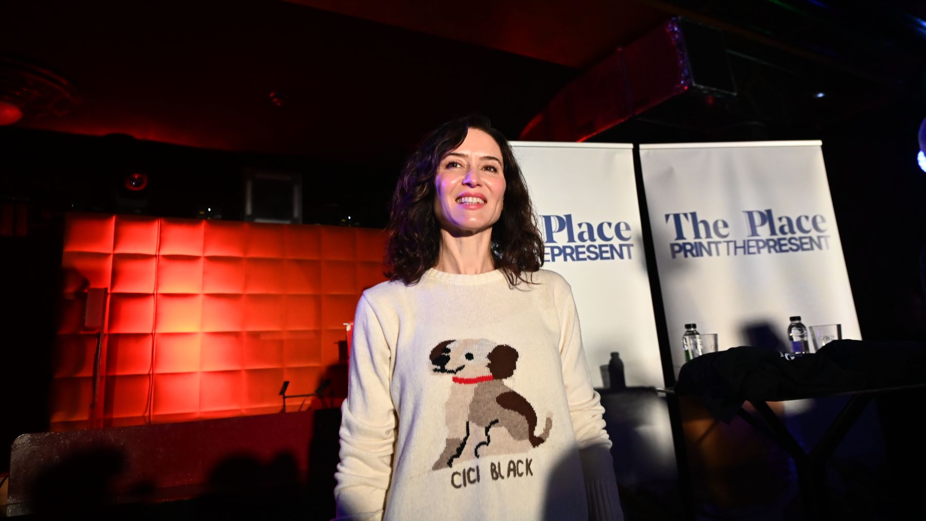 Ayuso acusa a Sánchez de alimentar un populismo patético para romper la convivencia entre españoles