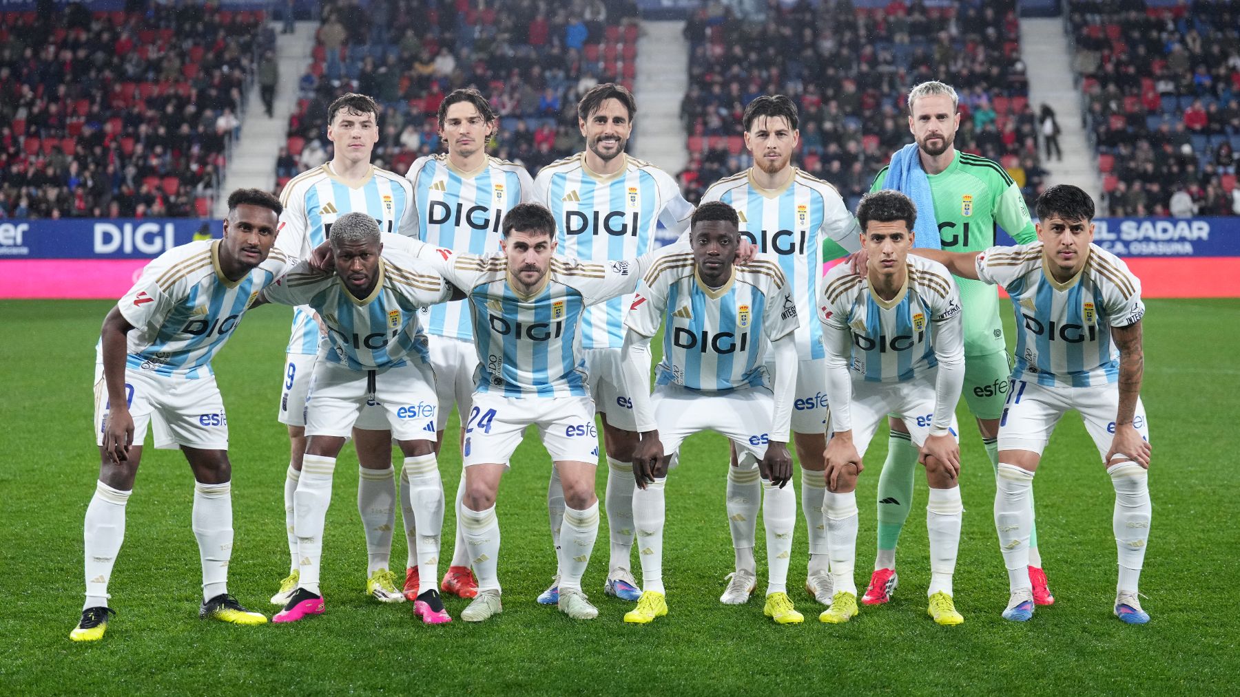 El vuelo del Oviedo a Barcelona se retrasa por las adversas condiciones meteorológicas en Asturias