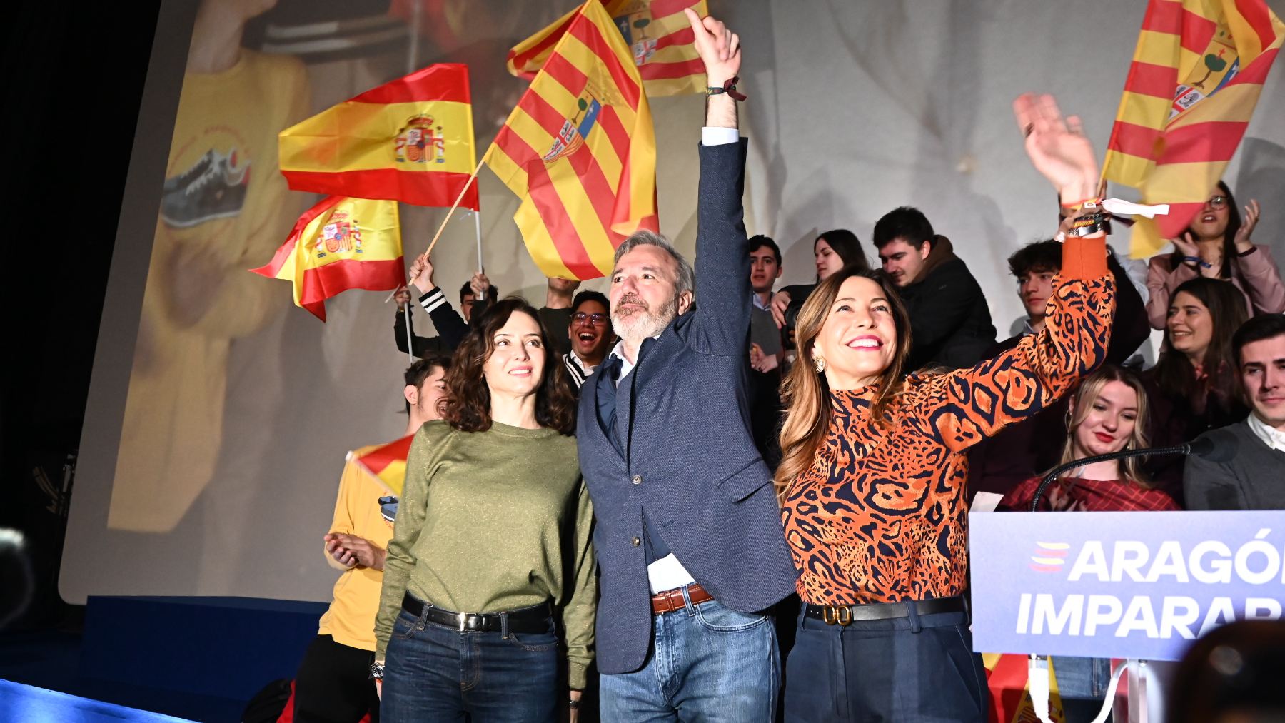 Ayuso ve a Alegría como un jarrón chino al servicio del régimen