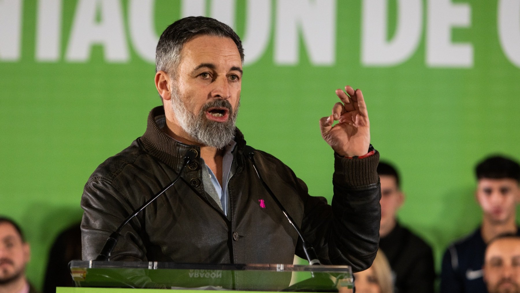 Zasca de Abascal: No inspeccionaban las vías porque estaban viendo si tenemos la baliza en el coche