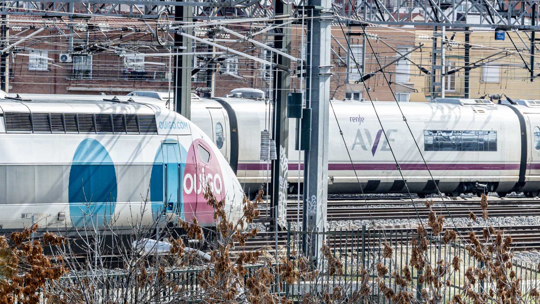 Adif reduce a 80 km/h un tramo del AVE Madrid-Barcelona tras la rotura de una vía