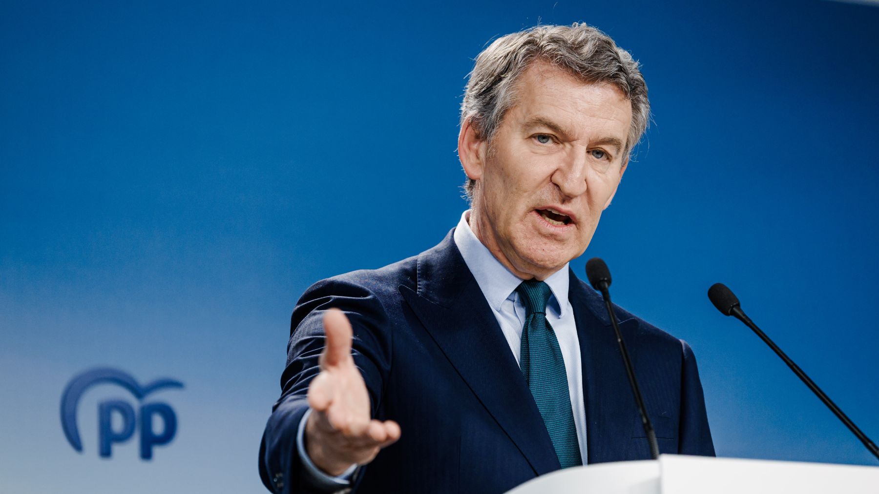 Feijóo retrata a Sánchez: 46 muertos y su primera respuesta es una regularización masiva para desviar la atención