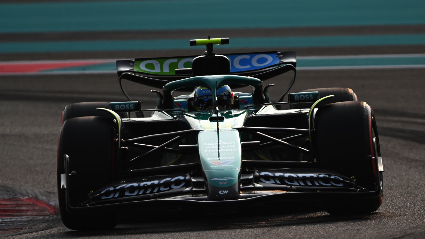 Aston Martin aplaza el debut de Fernando Alonso en Montmeló al jueves o viernes