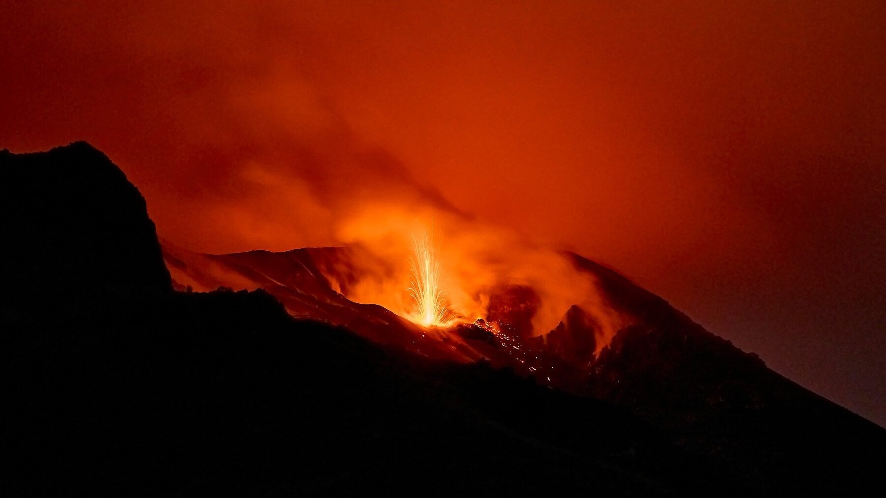 La vulcanología mundial mira hacia Islandia: la acumulación de magma alcanza niveles críticos en Sundhnúkur