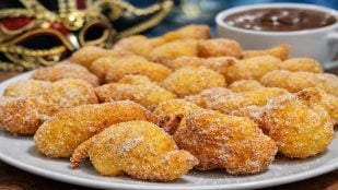 Buñuelos de Carnaval de Águilas receta, qué son los buñuelos de carnaval, buñuelos de Águilas, cómo preparar buñuelos de Carnaval, comida típica en Carnaval, gastronomía de Carnaval.
