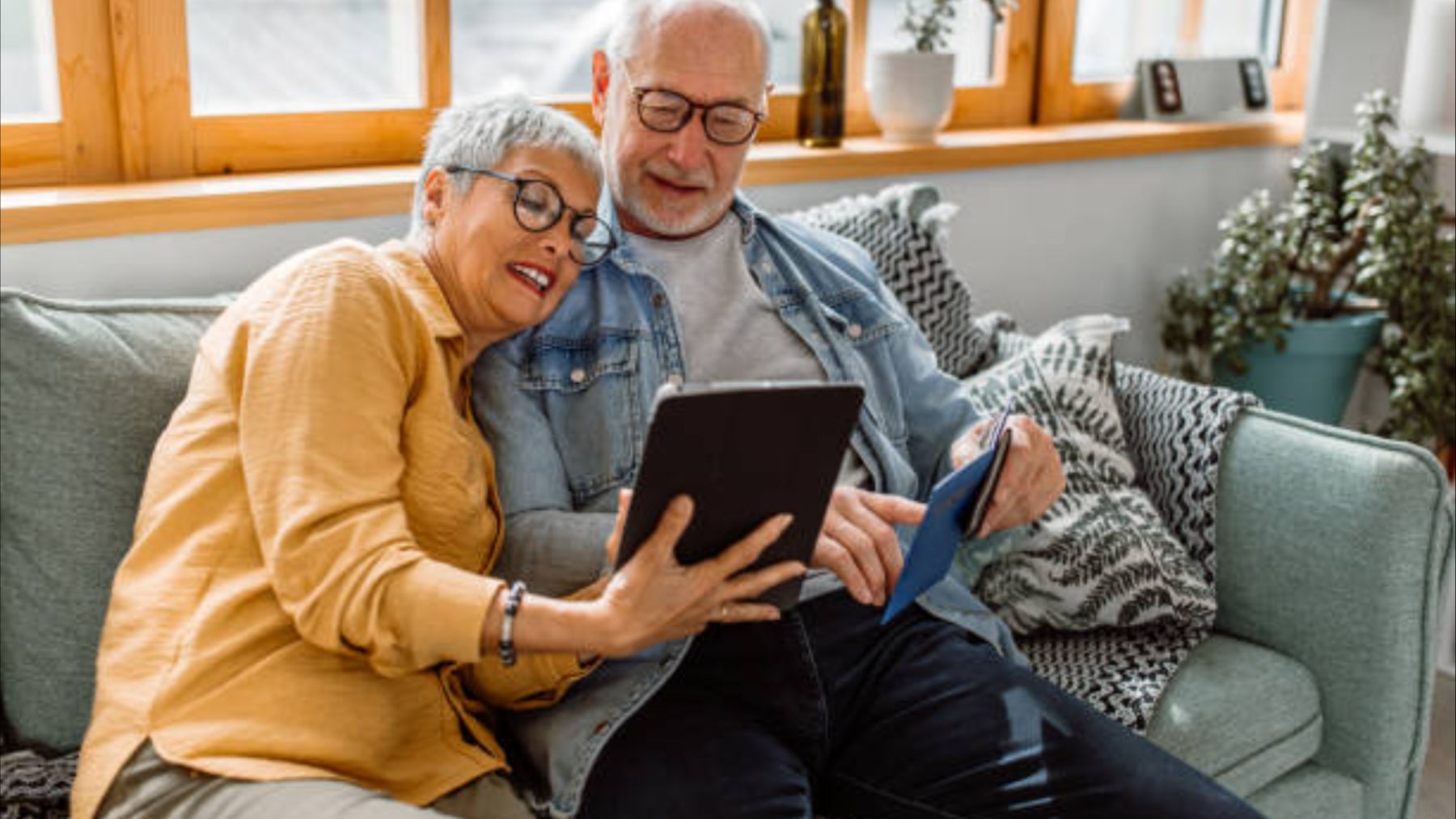 Hacienda confirma el giro para los mayores de 65 años y avisa: ya se puede donar sin tributar el IRPF